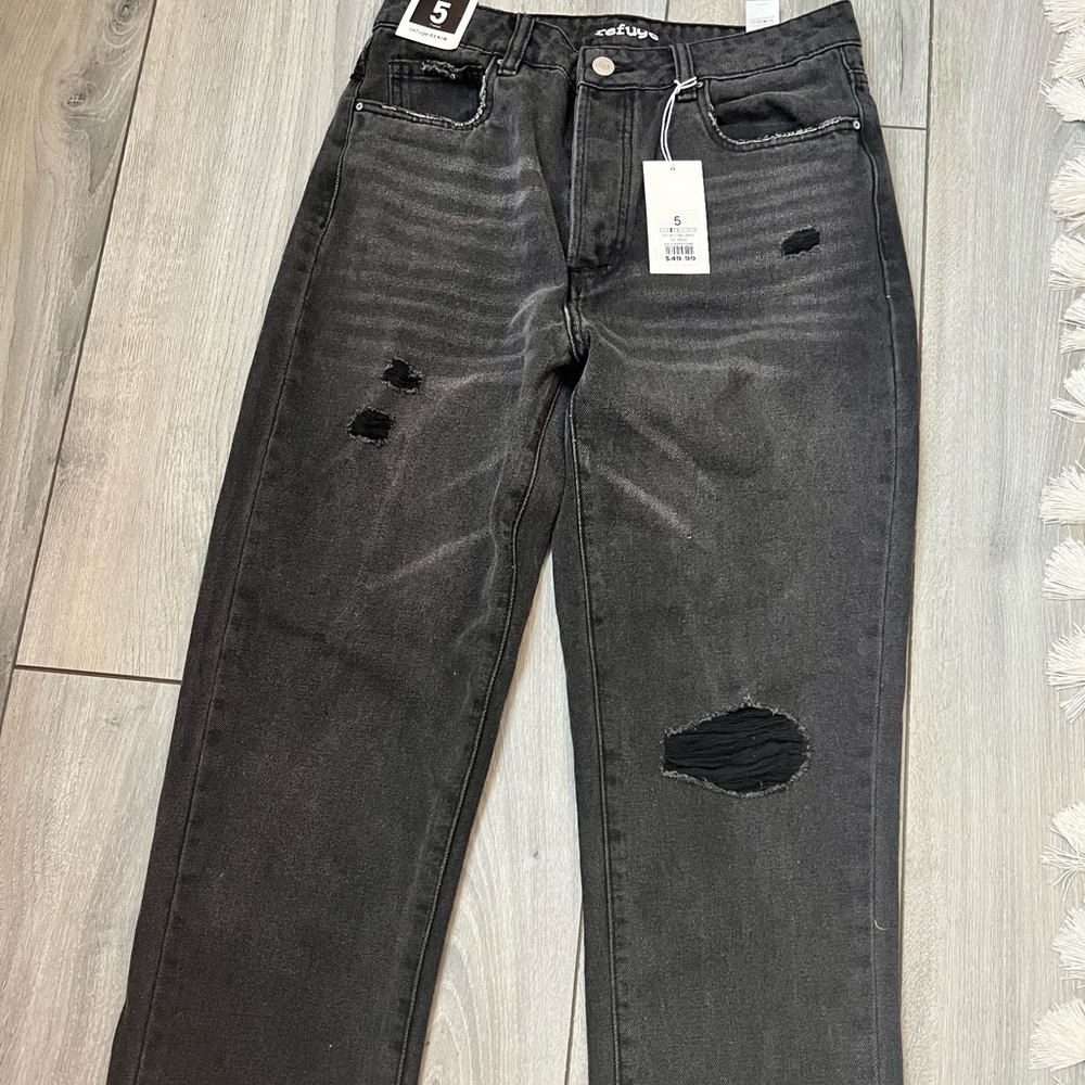 Refuge high waist ankle straight black jeans in size 5.